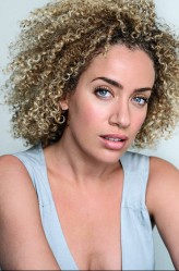 Stephanie Siadatan fotoğrafı