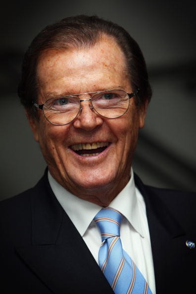 Roger Moore Fotoğrafı