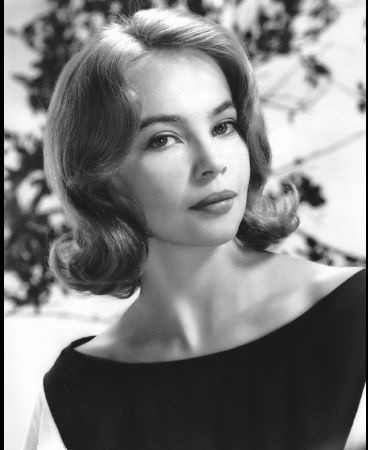 Leslie Caron fotoğrafı