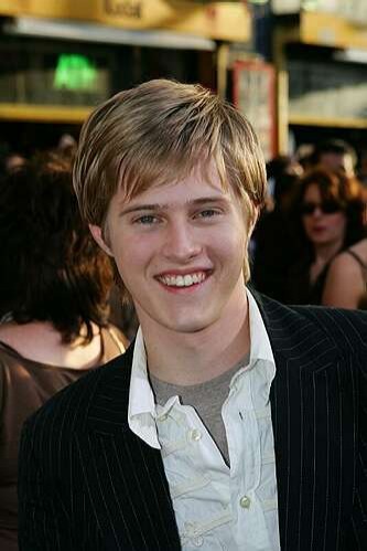 Lucas Grabeel fotoğrafı