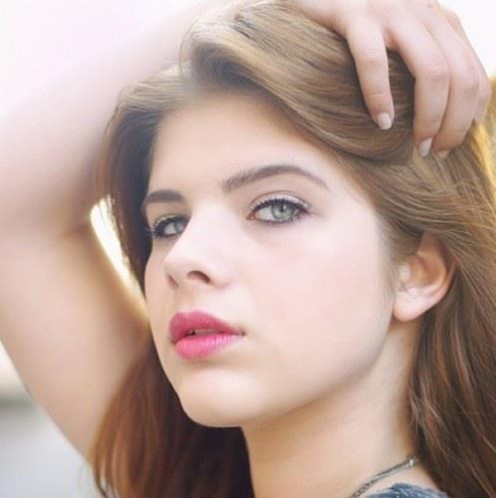 Damla Ersubaşı fotoğrafı