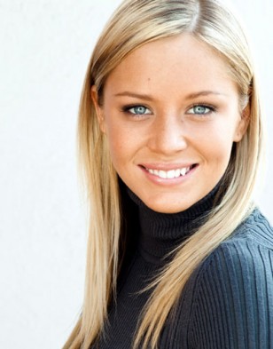 Tara Holt Fotoğrafı