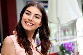 Deniz Baysal Fotoğrafı