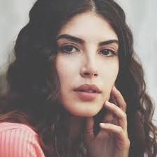 Deniz Baysal Fotoğrafı