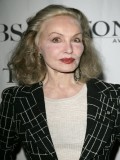 Julie Newmar fotoğrafı