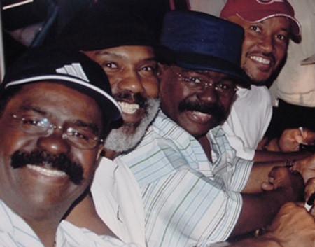 The Whispers Fotoğrafı