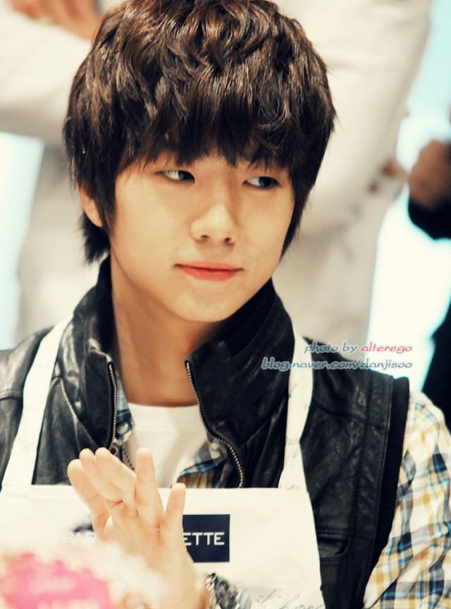 Wooyoung Fotoğrafı