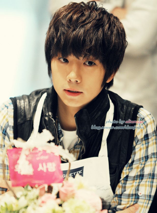 Wooyoung Fotoğrafı