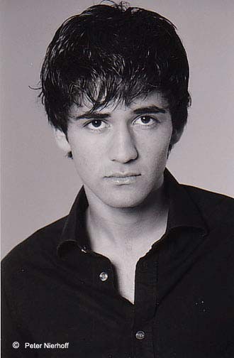 Navíd Akhavan fotoğrafı