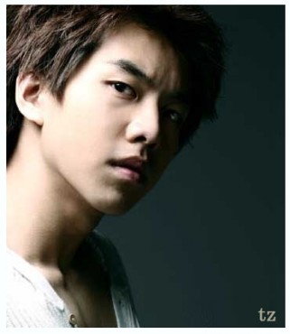 Lee Seung-gi Fotoğrafı