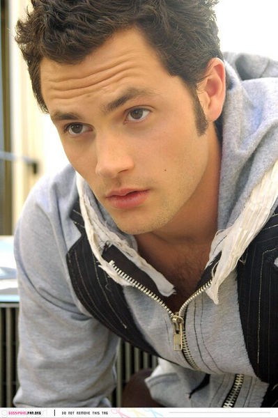 Penn Badgley Fotoğrafı