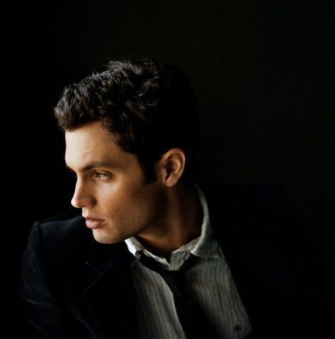 Penn Badgley Fotoğrafı