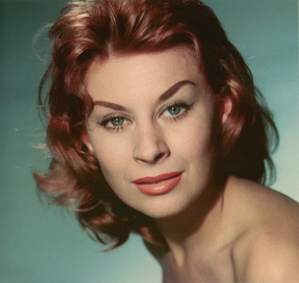 Magali Noël fotoğrafı