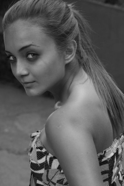 Damla Sönmez Fotoğrafı