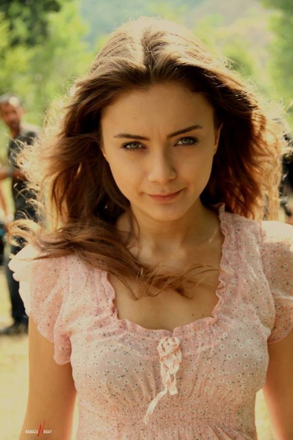 Damla Sönmez Fotoğrafı