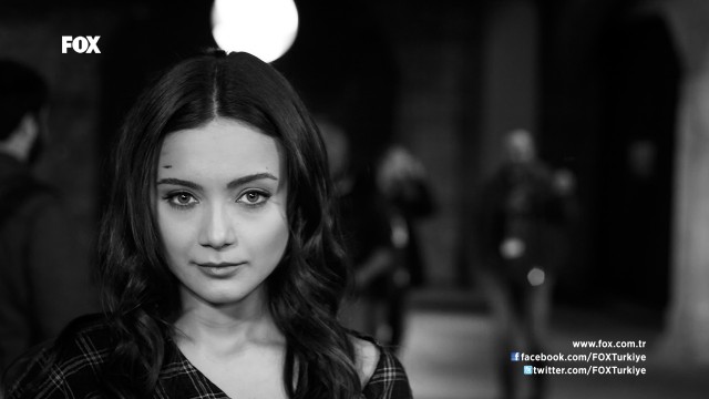 Damla Sönmez Fotoğrafı