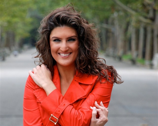 Daralina Komar fotoğrafı