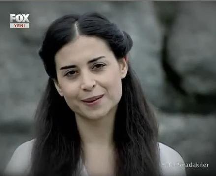 Deniz Sarıbaş Fotoğrafı