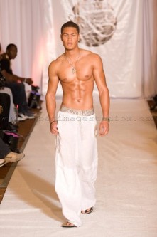 Najee De-Tiege Fotoğrafı