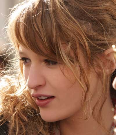 Christa Théret fotoğrafı