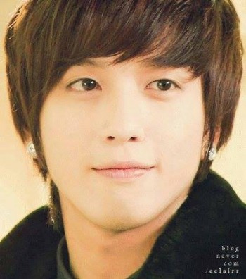 Jung Yong-Hwa Fotoğrafı