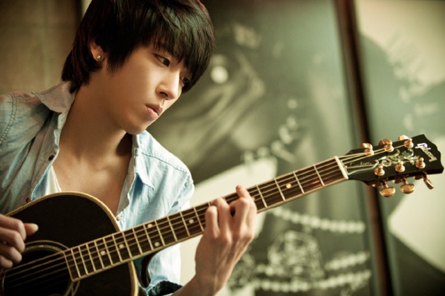 Jung Yong-Hwa Fotoğrafı