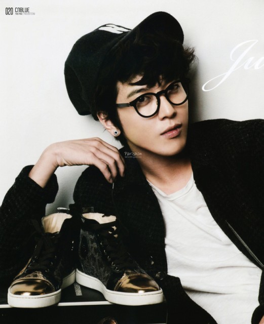 Jung Yong-Hwa Fotoğrafı