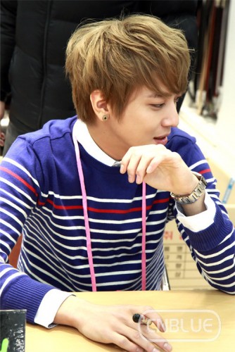 Jung Yong-Hwa Fotoğrafı