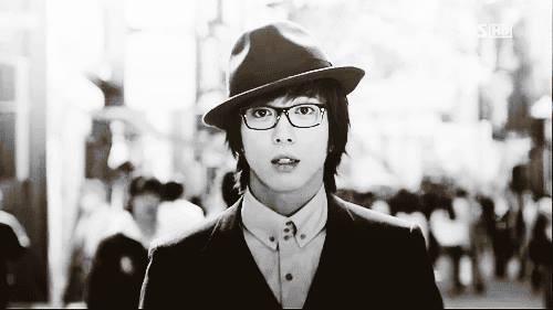 Jung Yong-Hwa Fotoğrafı