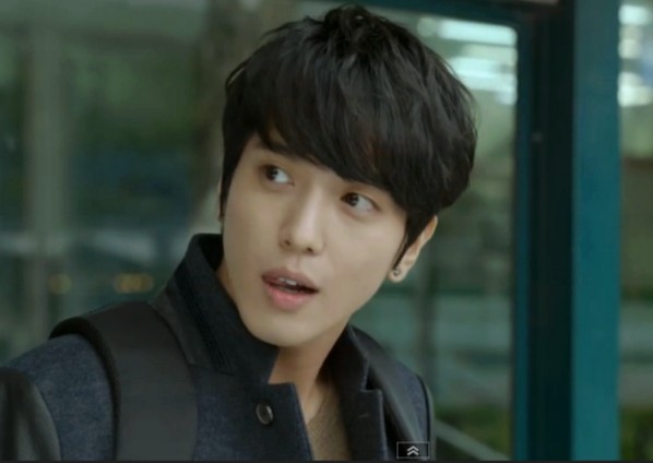 Jung Yong-Hwa Fotoğrafı