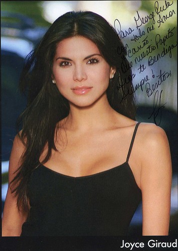 Joyce Giraud fotoğrafı