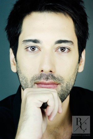 Şafak Başkaya fotoğrafı