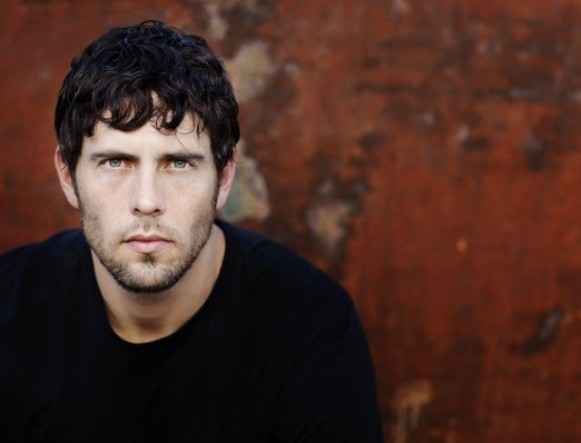 Josh Berry Fotoğrafı