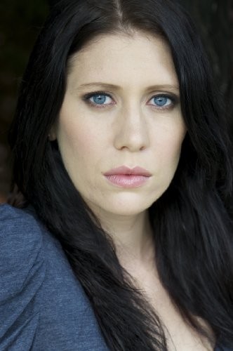 Belinda Crawley fotoğrafı