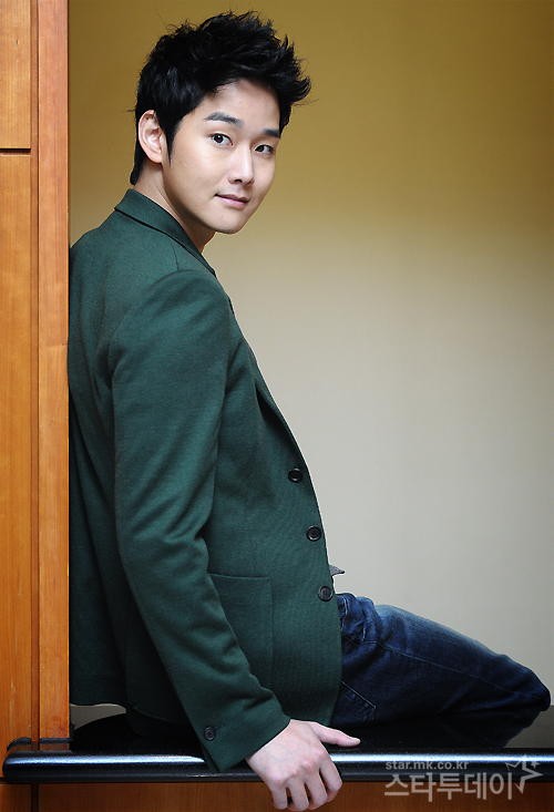 Kang Seong fotoğrafı