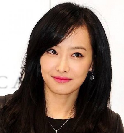 Victoria Song fotoğrafı