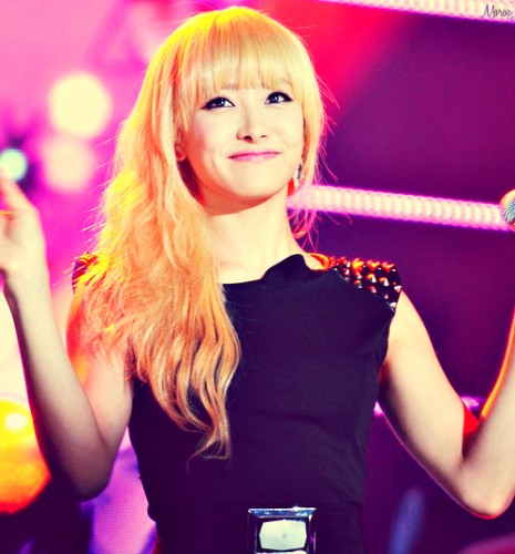 Victoria Song fotoğrafı