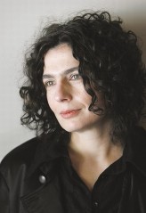 Arsinée Khanjian fotoğrafı