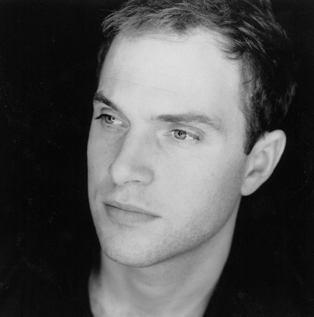 Daniel Lapaine fotoğrafı