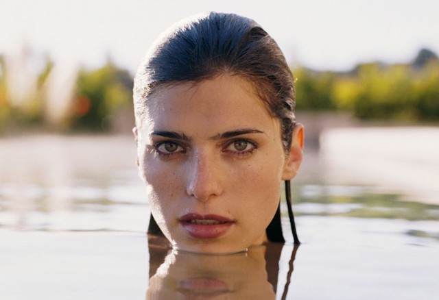 Lake Bell Fotoğrafı