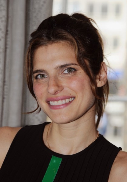 Lake Bell Fotoğrafı