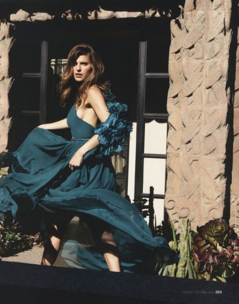 Lake Bell Fotoğrafı