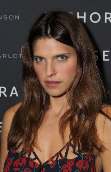 Lake Bell Fotoğrafı