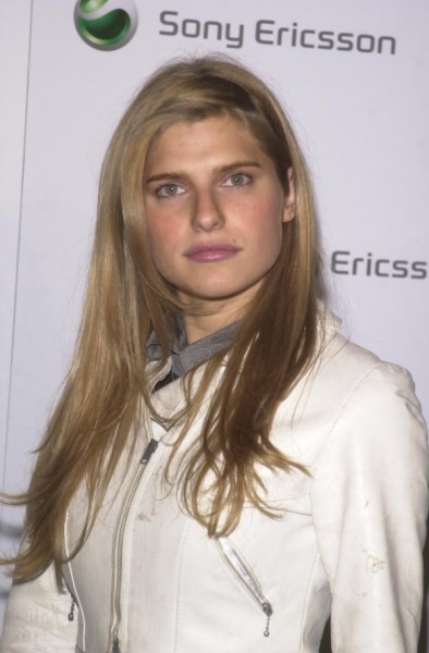Lake Bell Fotoğrafı