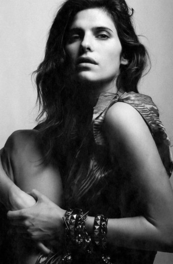 Lake Bell Fotoğrafı