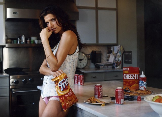 Lake Bell Fotoğrafı