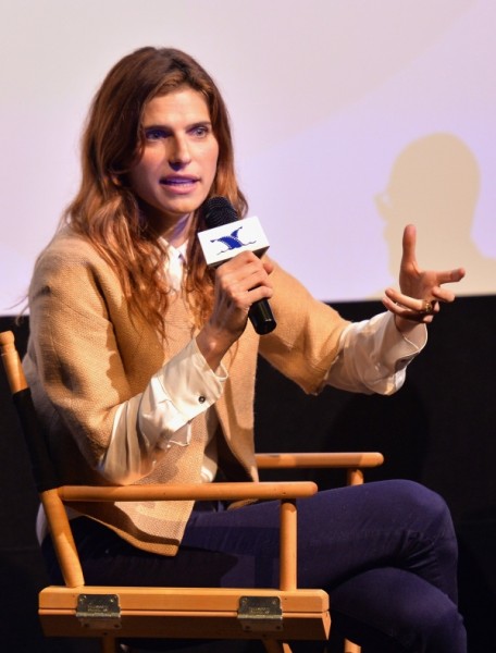 Lake Bell Fotoğrafı