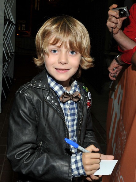Ty Simpkins Fotoğrafı