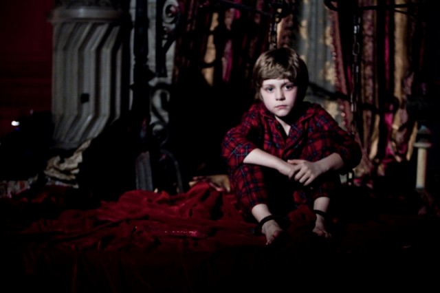 Ty Simpkins fotoğrafı