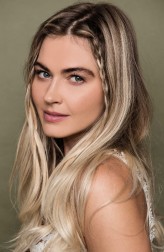 Julia Conley fotoğrafı